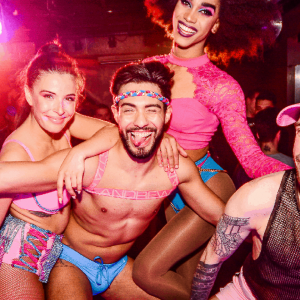 La discothèque gay Trumps est la plus grande de Lisbonne et du Portugal, située dans le quartier de Principe Real