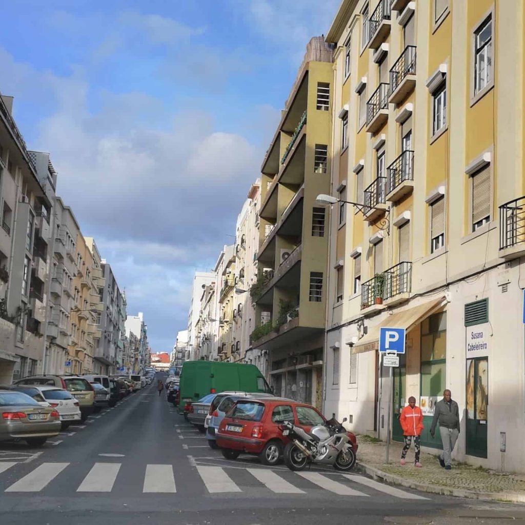 La rue où se cachait le tueur en série Diogo Alves