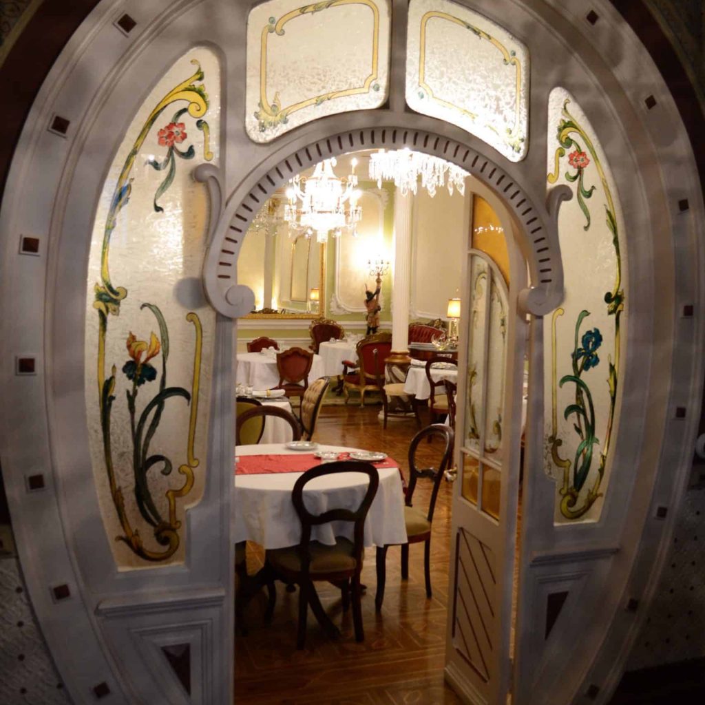 les salles du palacete Chafariz del Rey