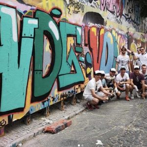 Atelier street art pour un evenement EVG ou EVJF à Lisbonne en mai ou juin