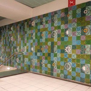 Panneau d'azujelos dans le métro Rossio réalisé par l'artiste Maria Keil