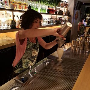 Monkey Mash, un bar à cocktail speakeasy tropical au coeur de Lisbonne, près du Red Frog speakeasy
