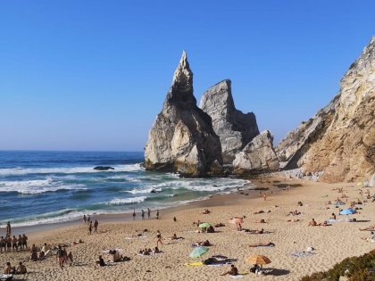 Plage de Ursa, plage secrète entourée de falaises