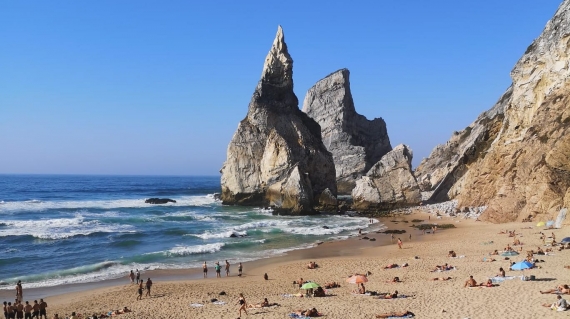 Plage de Ursa, plage secrète entourée de falaises