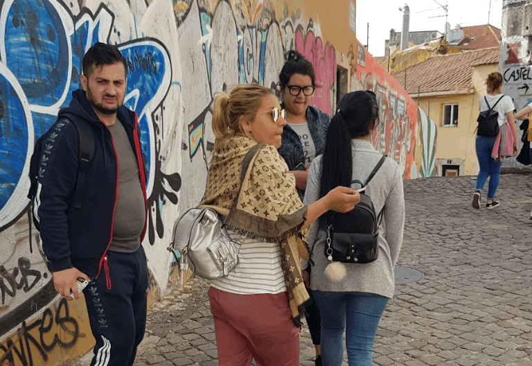 Les pickpockets de Lisbonne se mêlent dans la masse et prétendent être des touristes