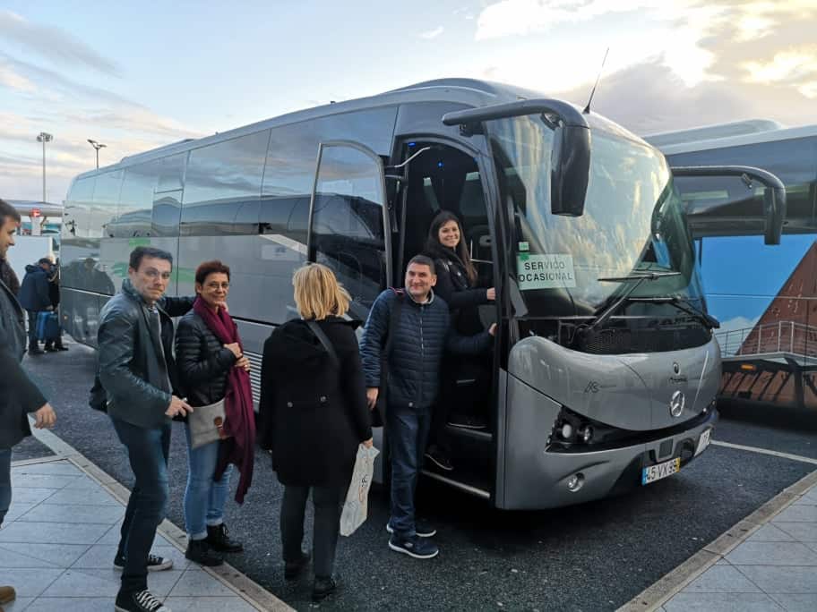 Transfert organisé entre l'aéroport et votre hôtel pour votre évènement séminaire d'entreprise et team building à Lisbonne