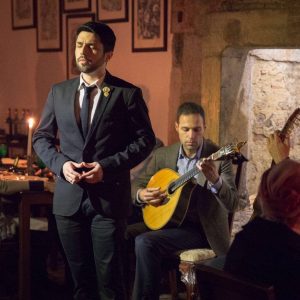 Le fado intime est une soirée unique à Lisbonne pour vraiment avoir une experience fado romantique