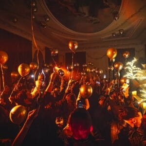 Gala cri cri est une discothèque fun et excentrique dans le palacio grilo à lisbonne