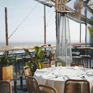 rooftop dans alfama bar ferroviario