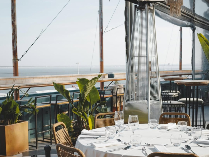 rooftop dans alfama bar ferroviario