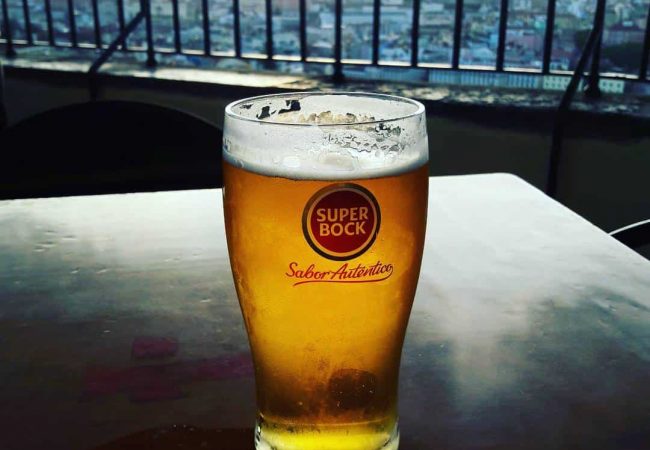 Après une longue journée de visite à Lisbonne, une bonne pression bien fraîche est méritée